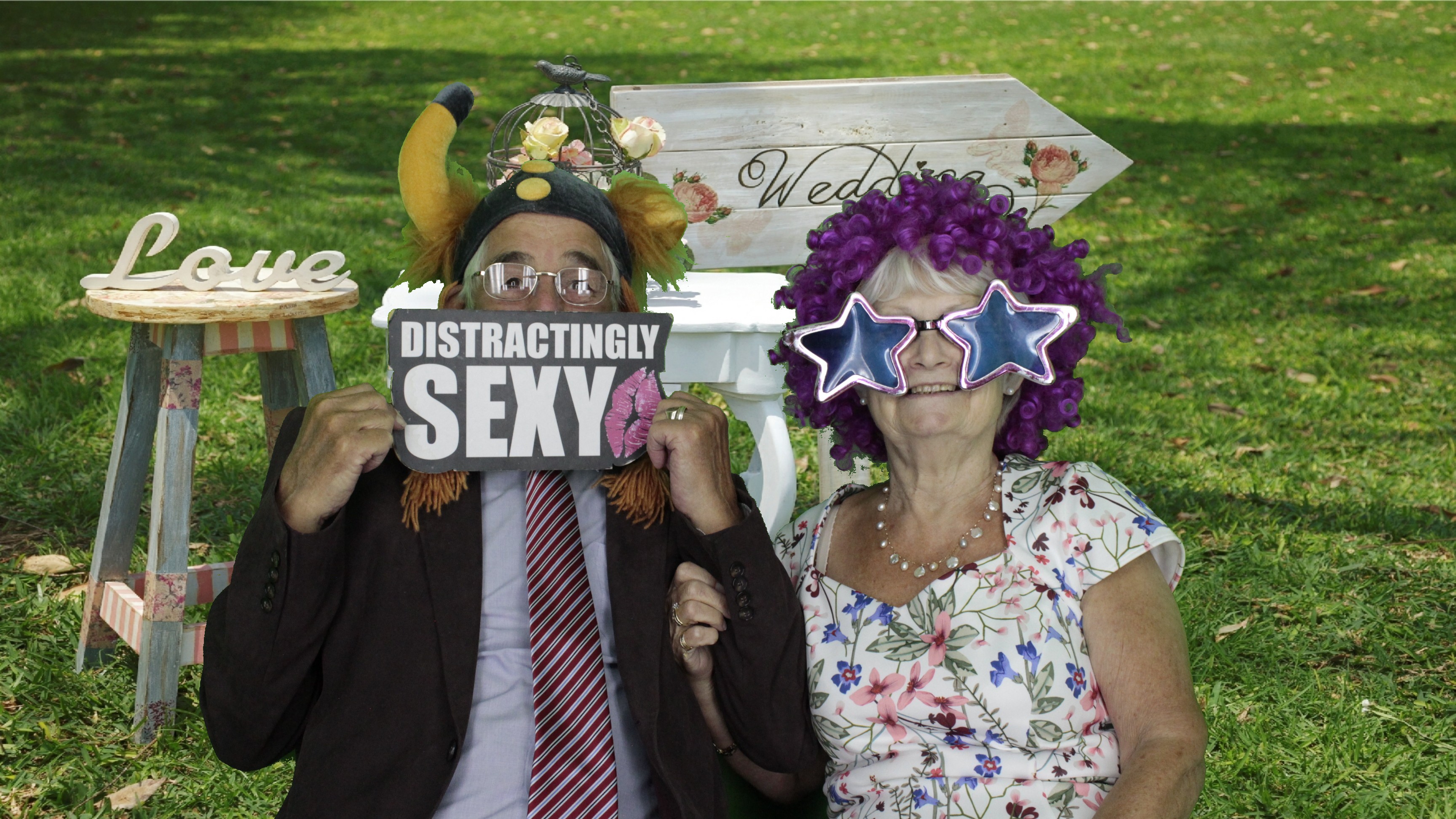 Alan & Maddie | View more photos from the event at gallery.myphotoboothexperience.co.uk/u/MyPhotoBoothExperienceLtd/Alan-Maddie